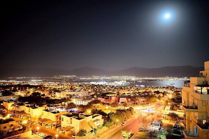 Appartamento Penthouse In Eilat With The Sea View Esterno foto